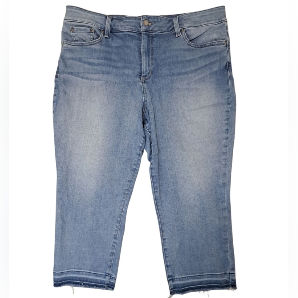 NYDJ Lift Tuck Women Slim Fit Stretch Light Wash Denim Capri Size 18P